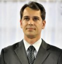 Vereador Ezigomar Pessoa solicita aumento do auxílio transporte para os universitários